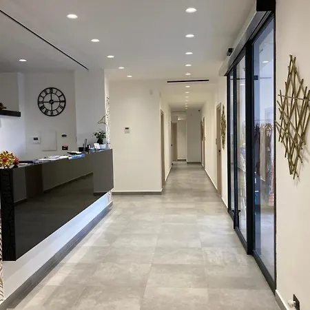 Portum Giardini-Naxos