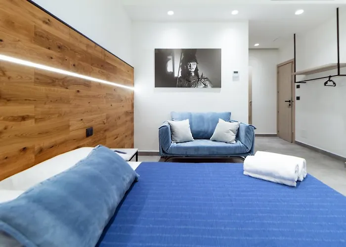 Portum Giardini Naxos