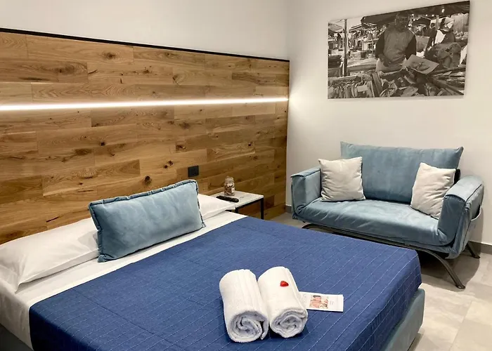 Portum Giardini-Naxos